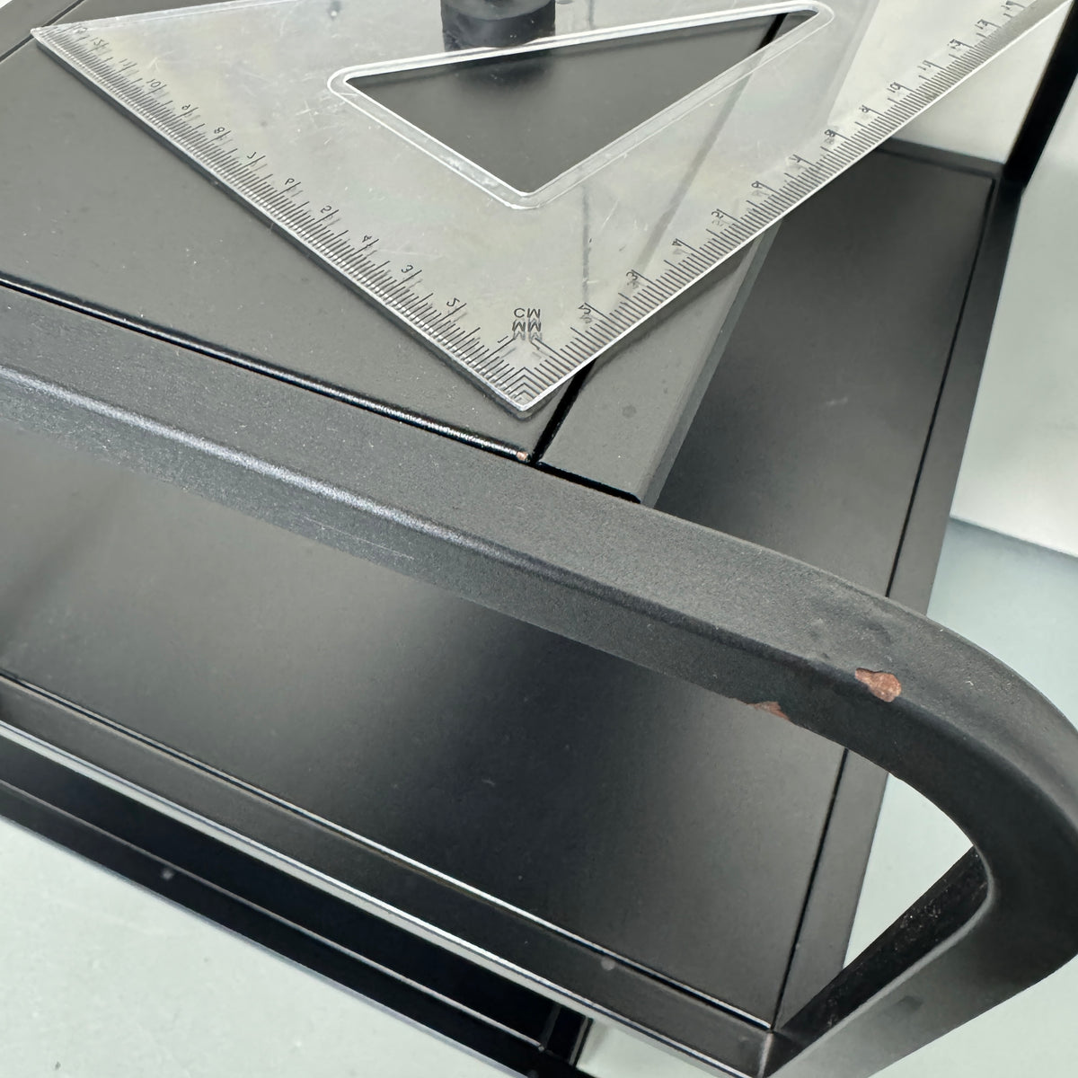 SAMPLE | Bijzettafel | Zwart